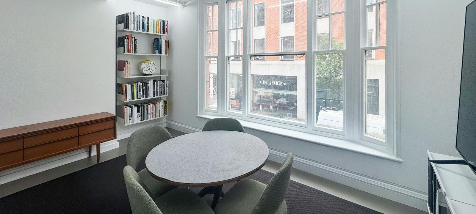 37 Eastcastle Street 37 Eastcastle Street, Fitzrovia - Image 1