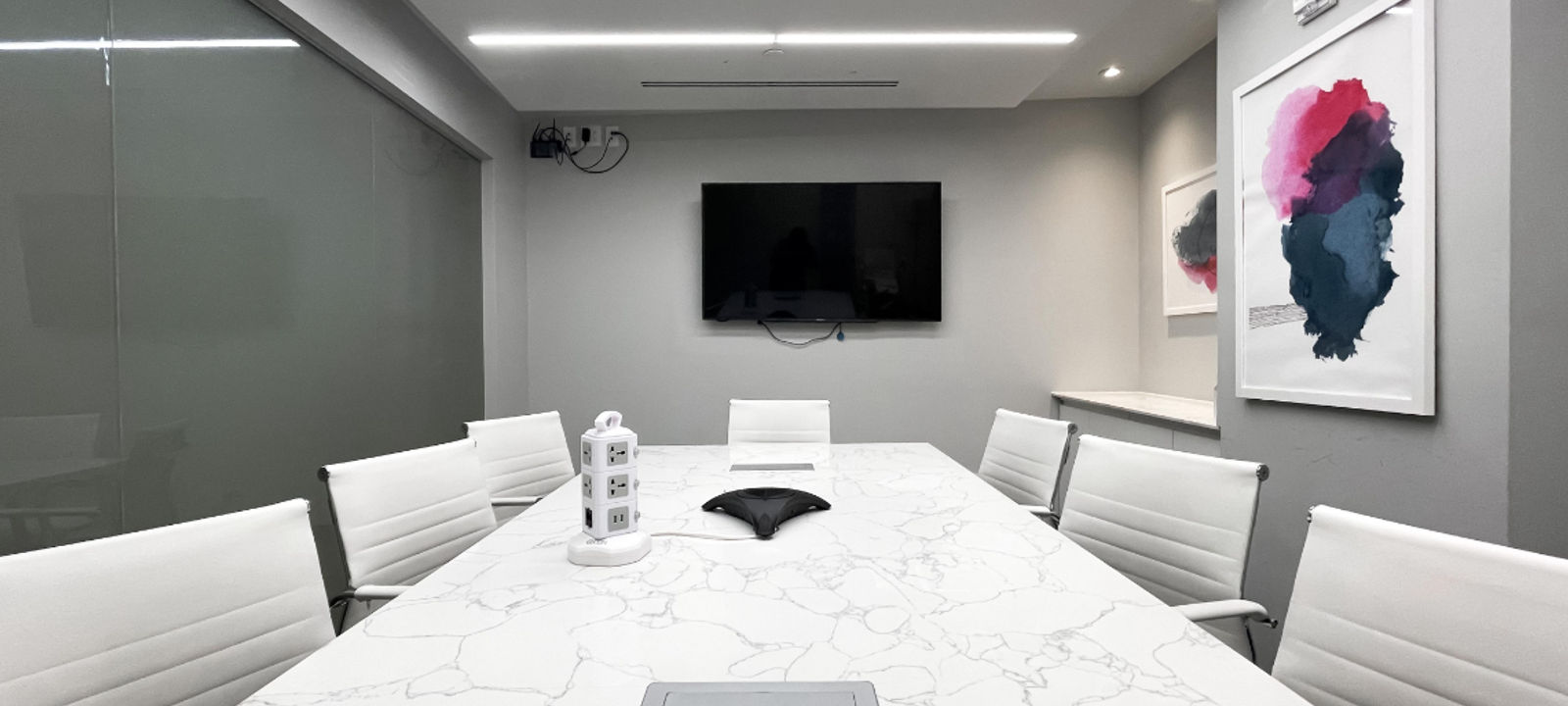 211 East 43rd Street 211 East 43rd Street, New York - Image 1