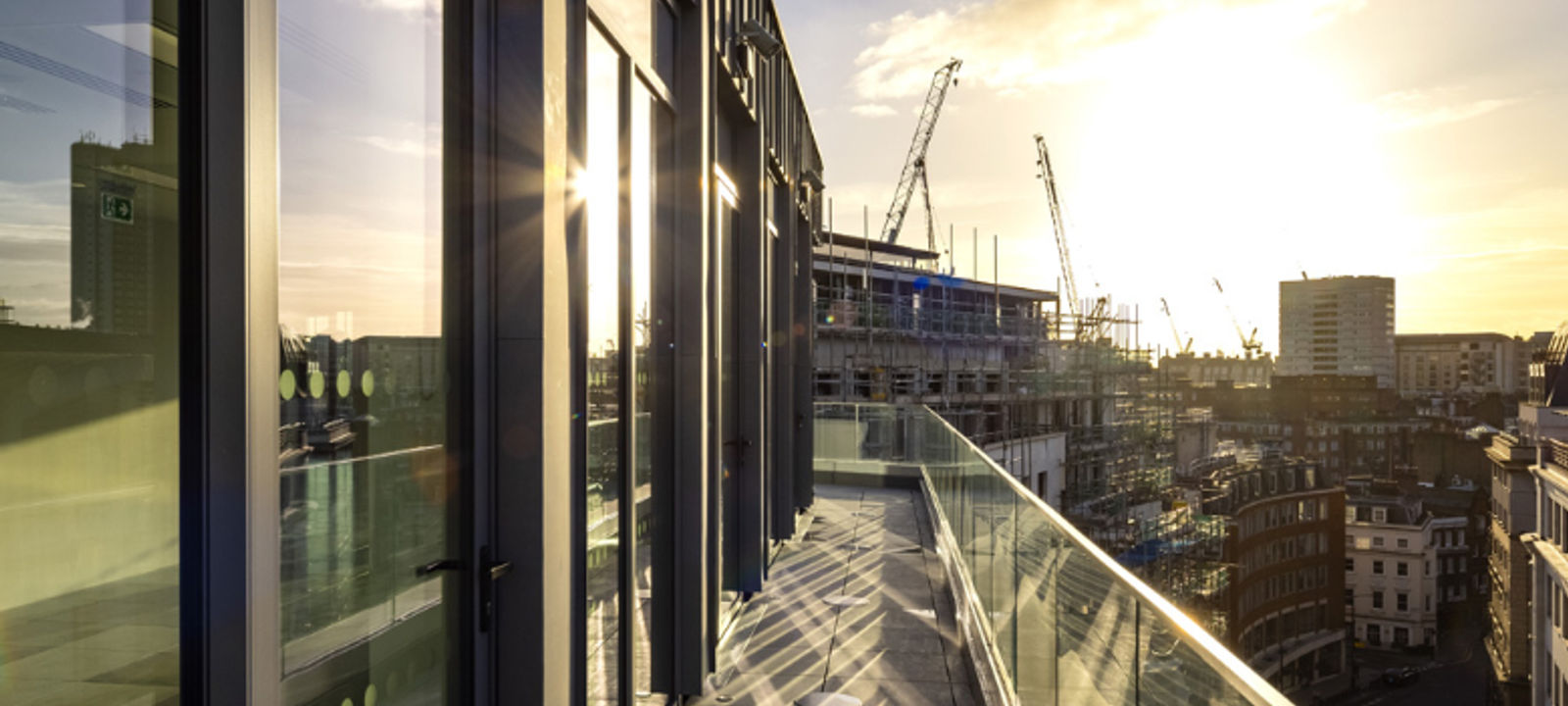 61 Curzon St, London - Image 1