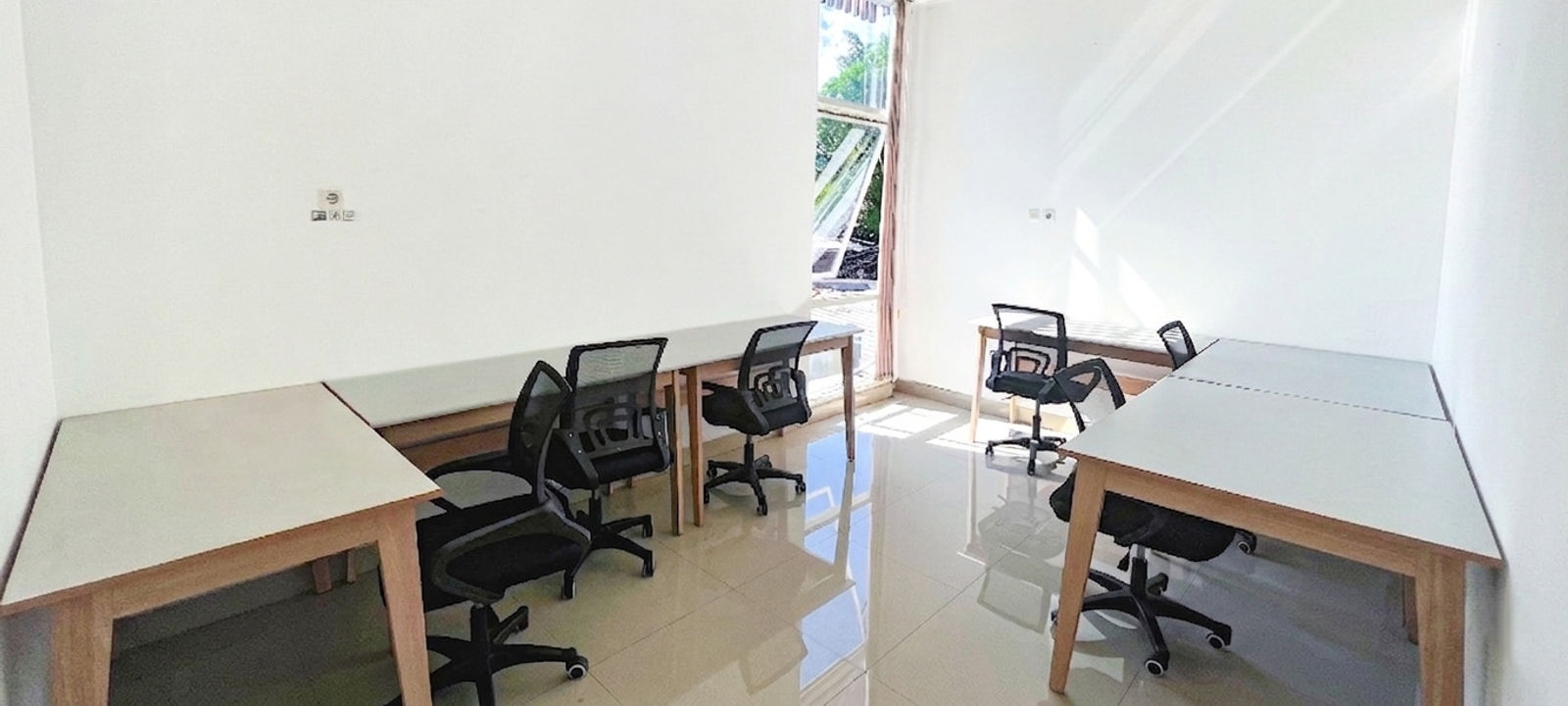 No. 6, Manahan Jl Menteri Supeno, Surakarta Banjarsari - Image 1