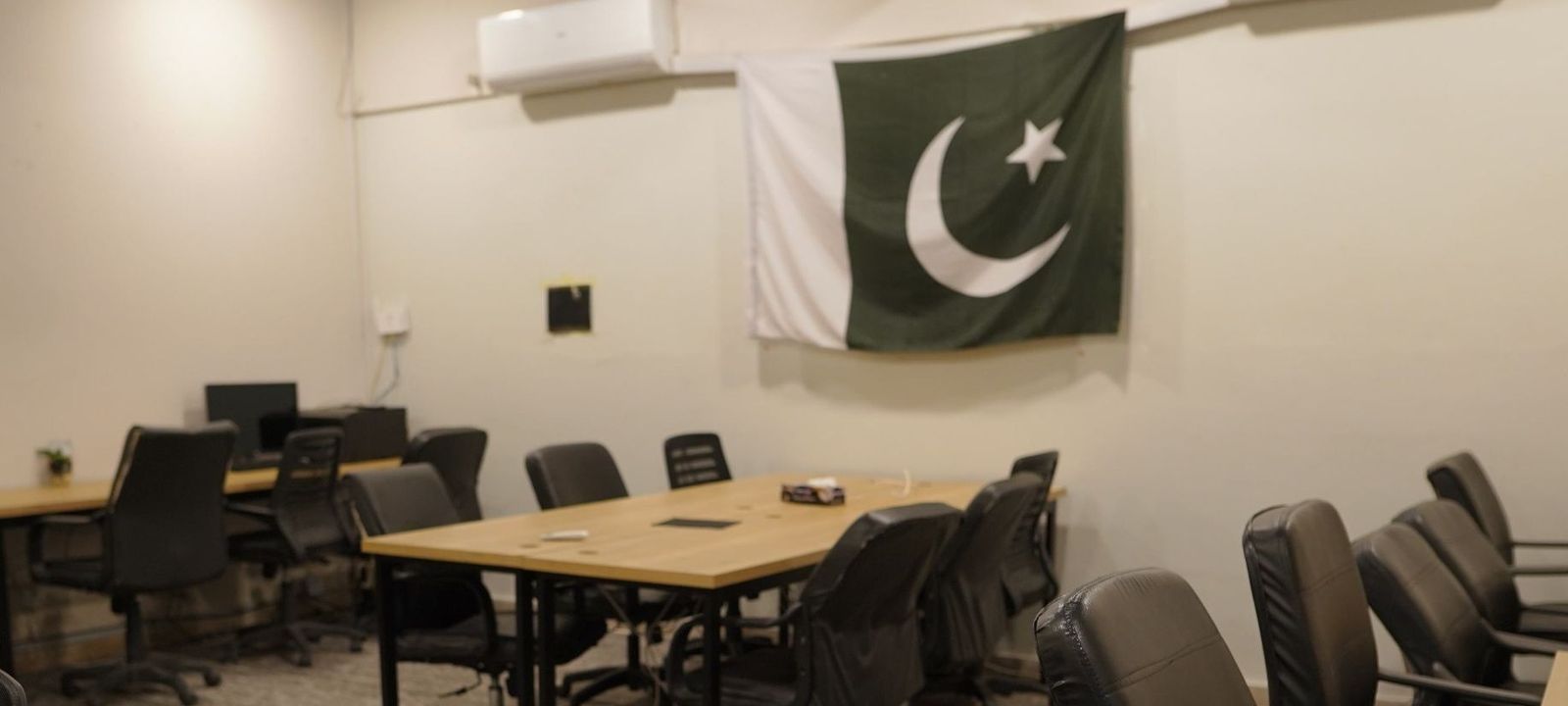 B-28 Block 16 Gulshan-e-iqbal, Karachi - Image 1