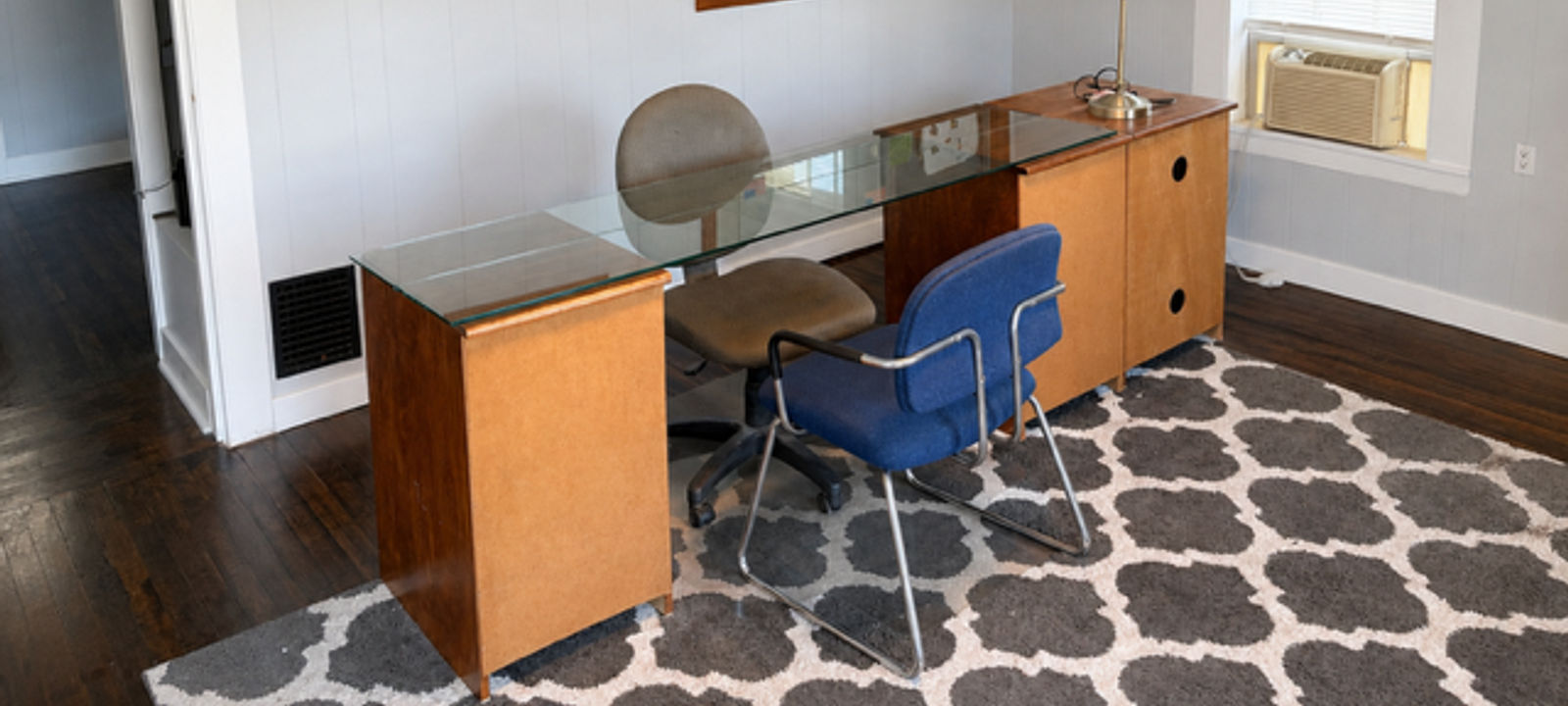 460 New Britain Road, Berlin - Image 1