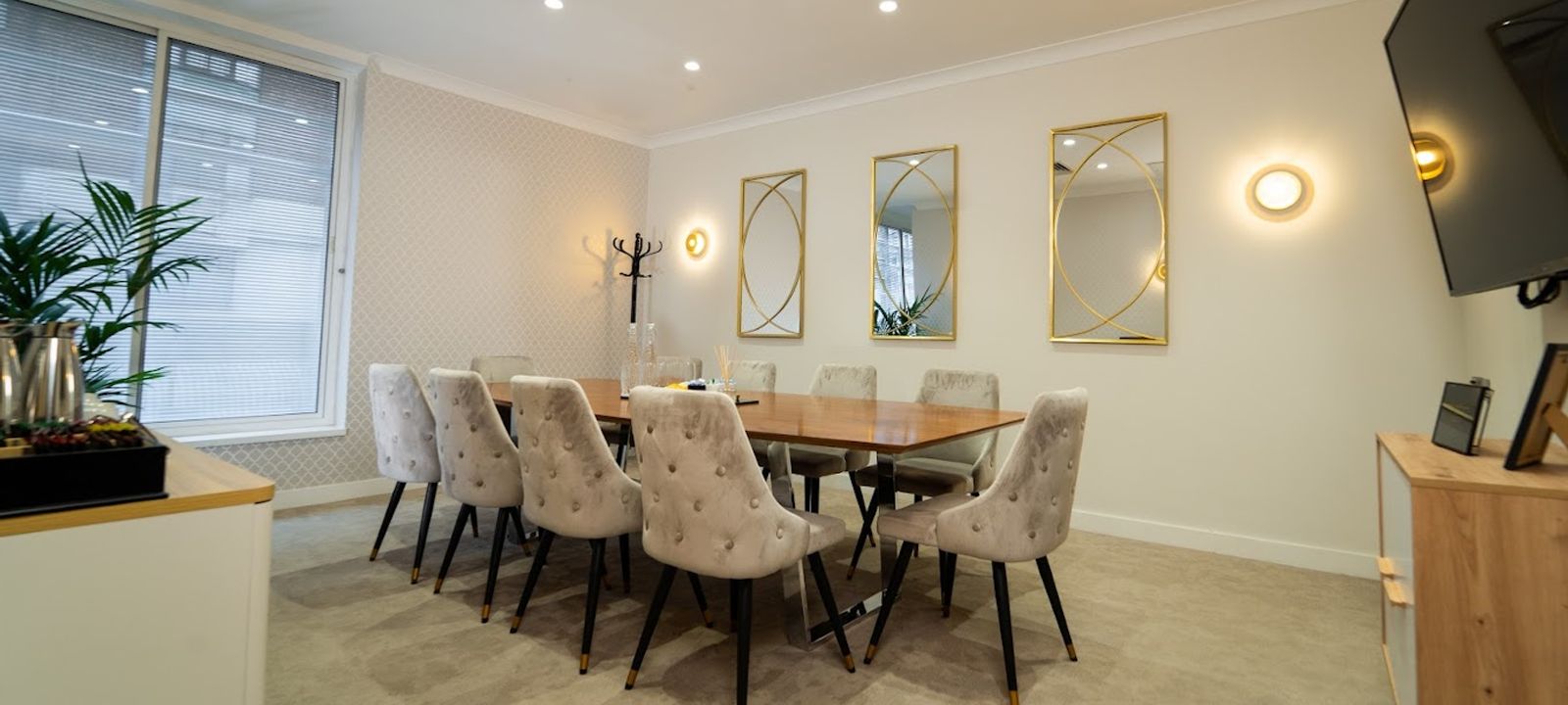 42 Upper Berkeley Street, Greater London - Image 1