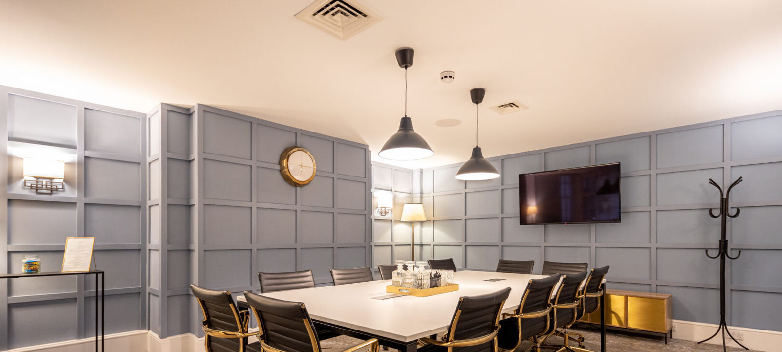 49 Grosvenor Street, London - Image 1