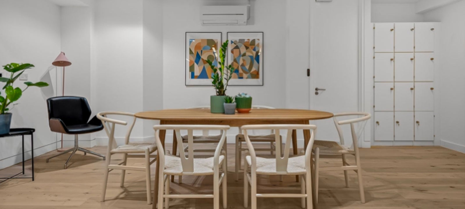 6 Brownlow Mews Bloomsbury, London - Image 1