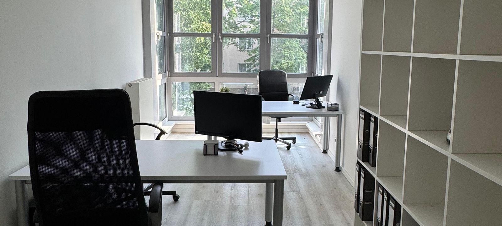 8 Huttenstraße, Berlin - Image 1