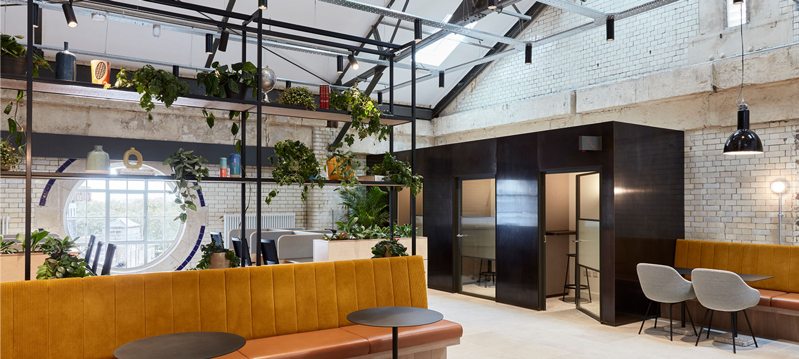 Finzels Reach, Counterslip - Image 1