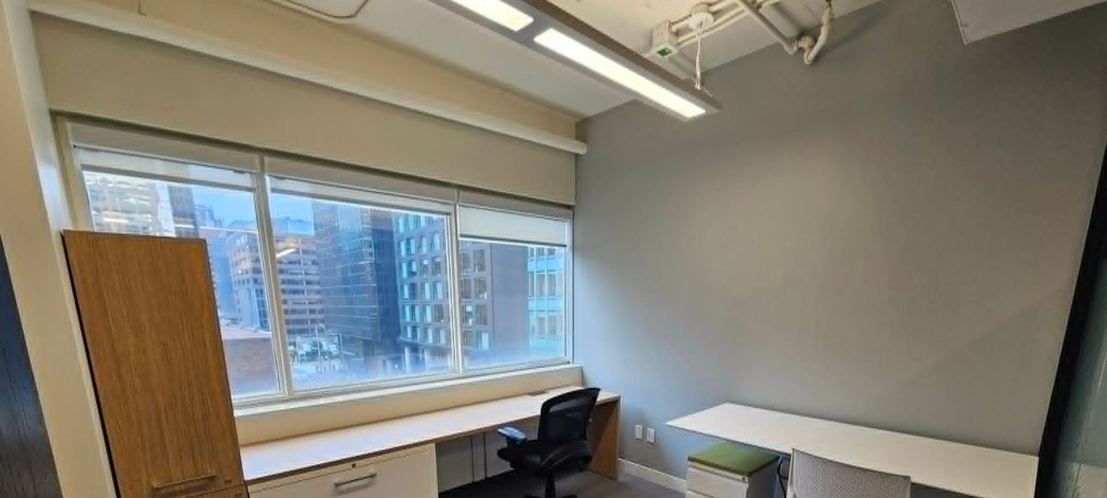 135 Laurier Avenue West, Ottawa - Image 1