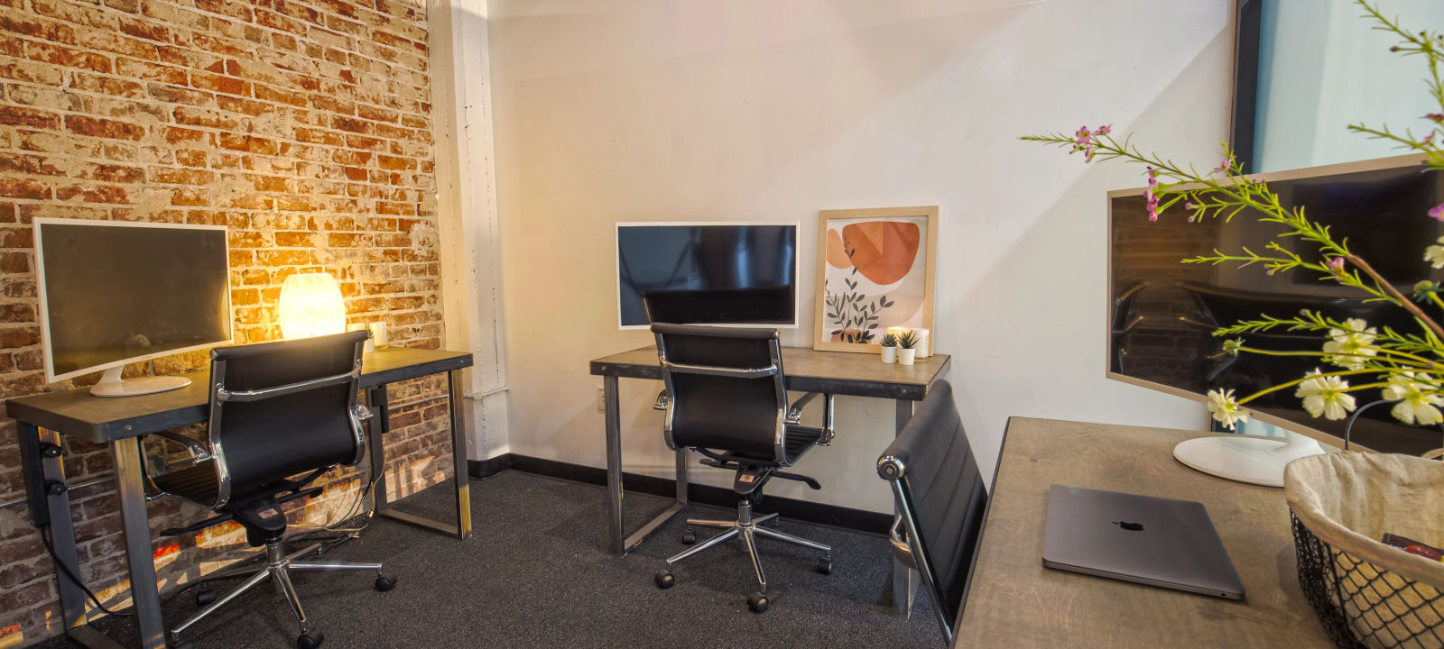 45 S Arroyo Pkwy, Pasadena - Image 1