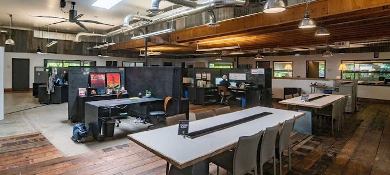 4949 S Macadam Ave, Portland - Image 1