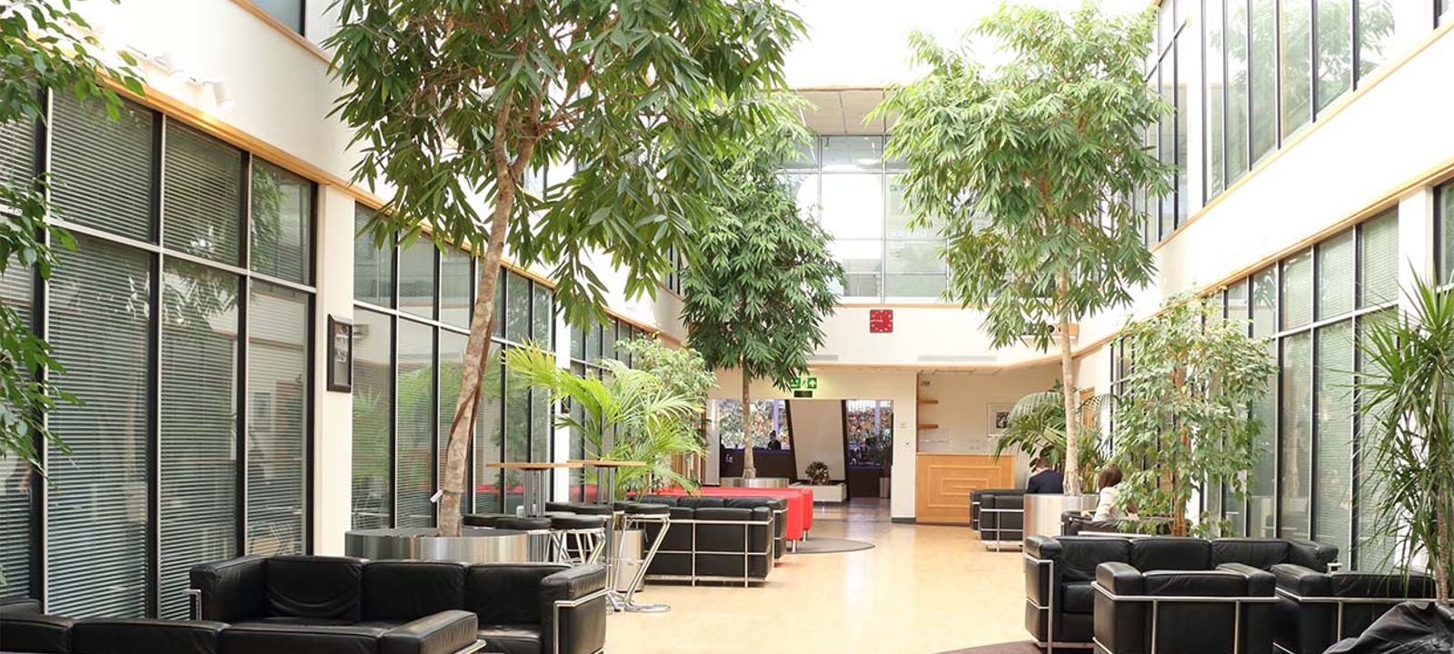 4 Curtis Road, Dorking - Image 1