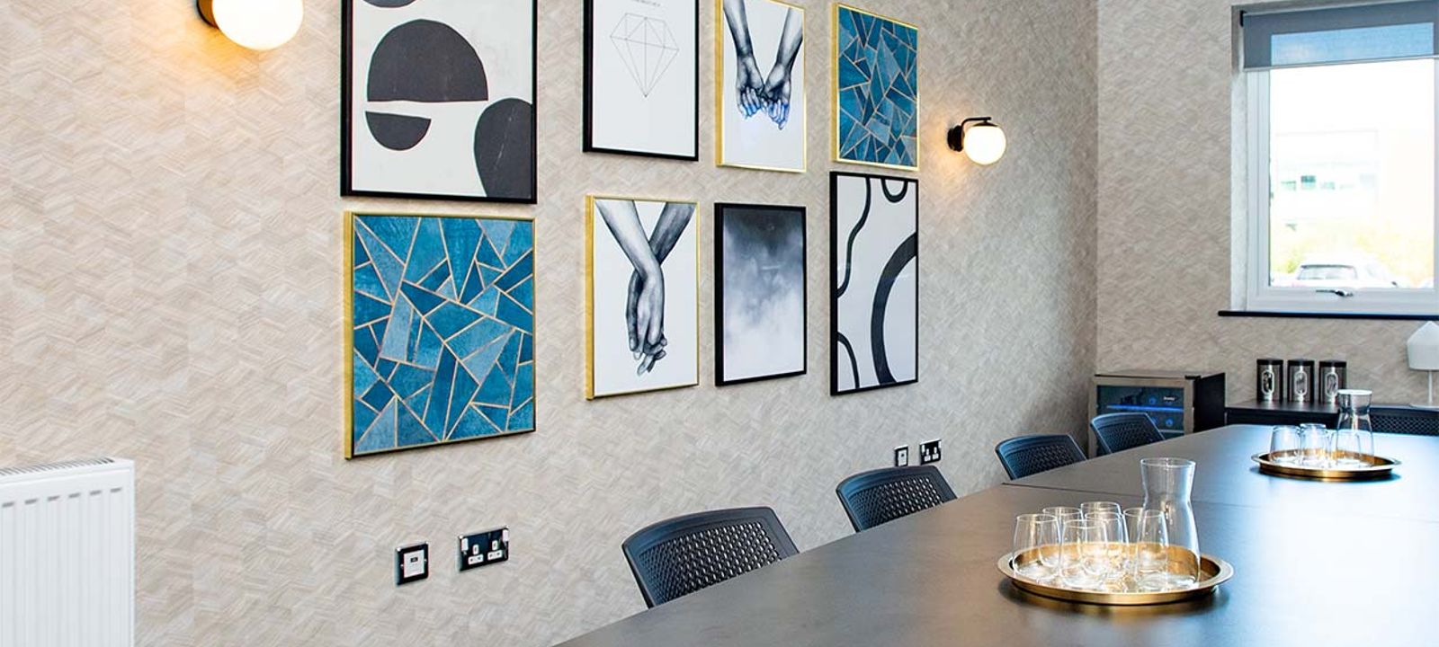 4300 Parkway, Hampshire - Image 1