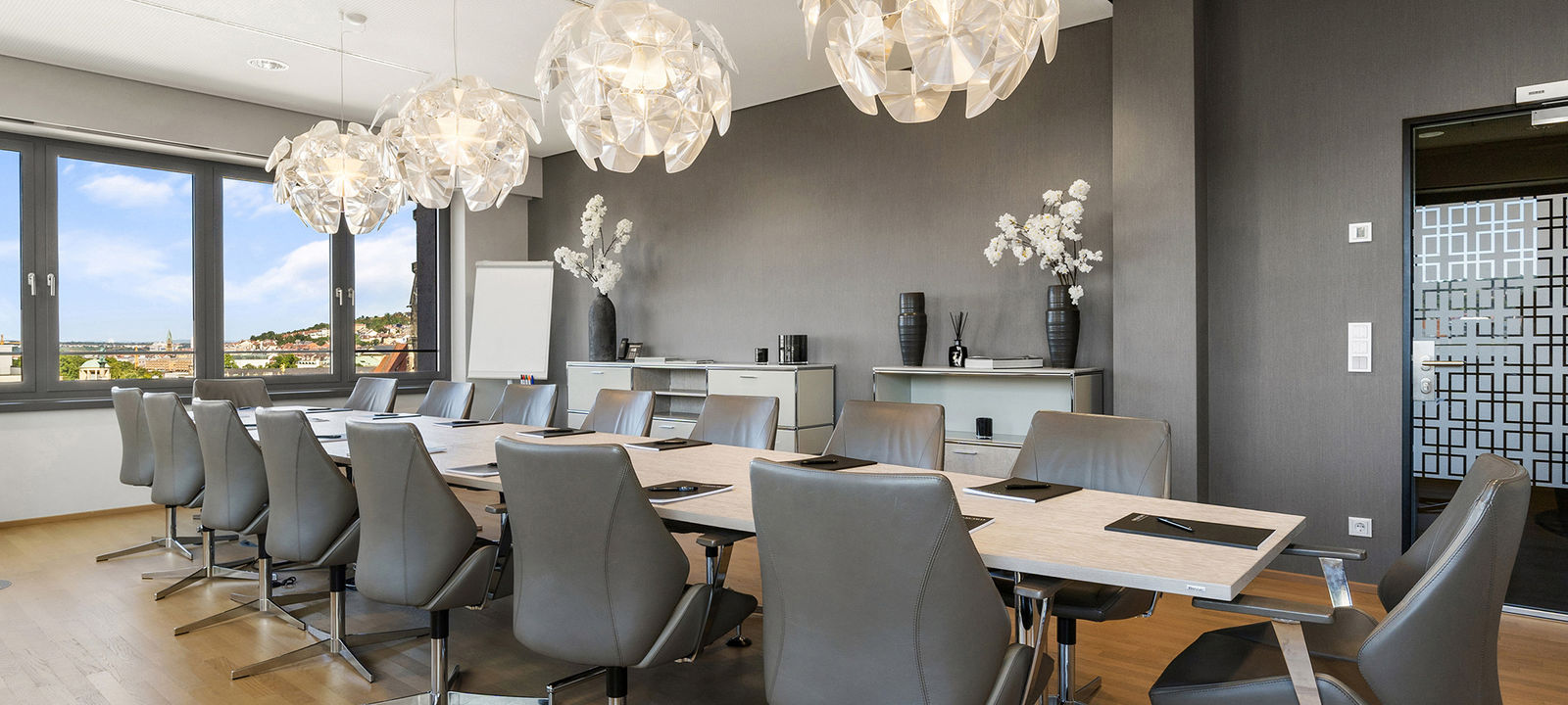 27 Koenigstrasse, Stuttgart - Image 1