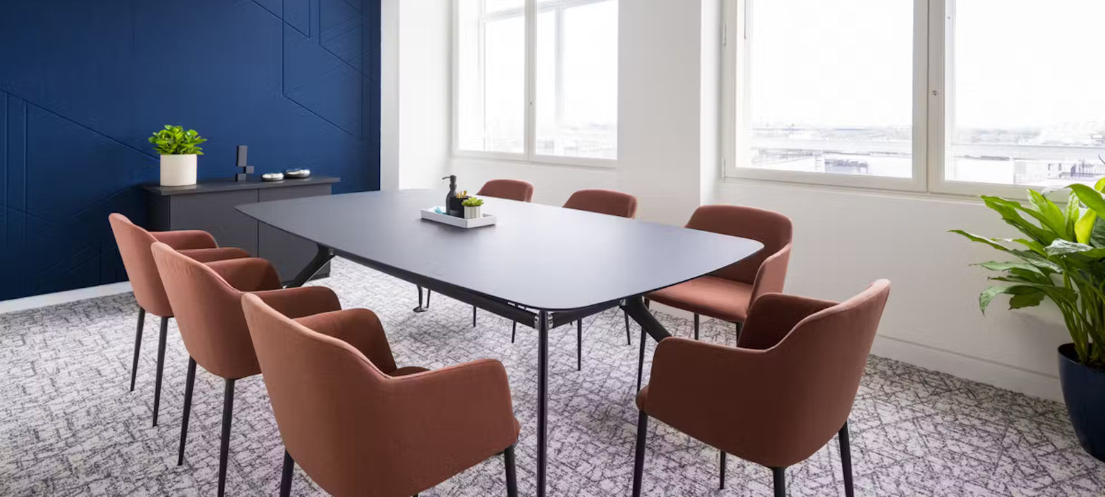 33 Cavendish Square, Marleybone - Image 1