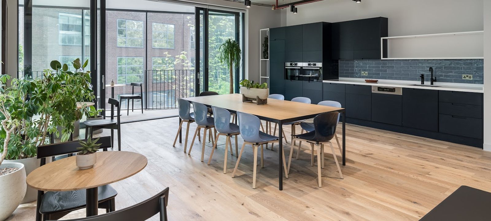 251 Southwark Bridge Road, London - Image 1