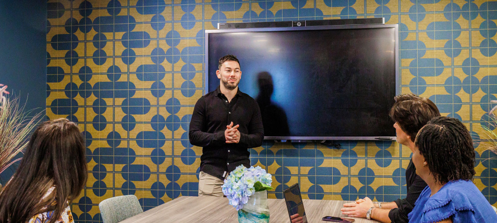 19 Threefield Lane, Southampton - Image 1