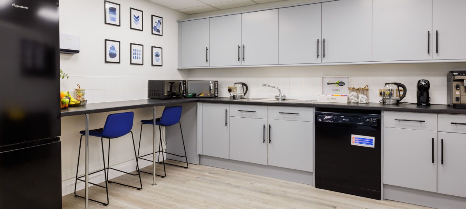 Greyfriars Road, Cardiff - Image 1