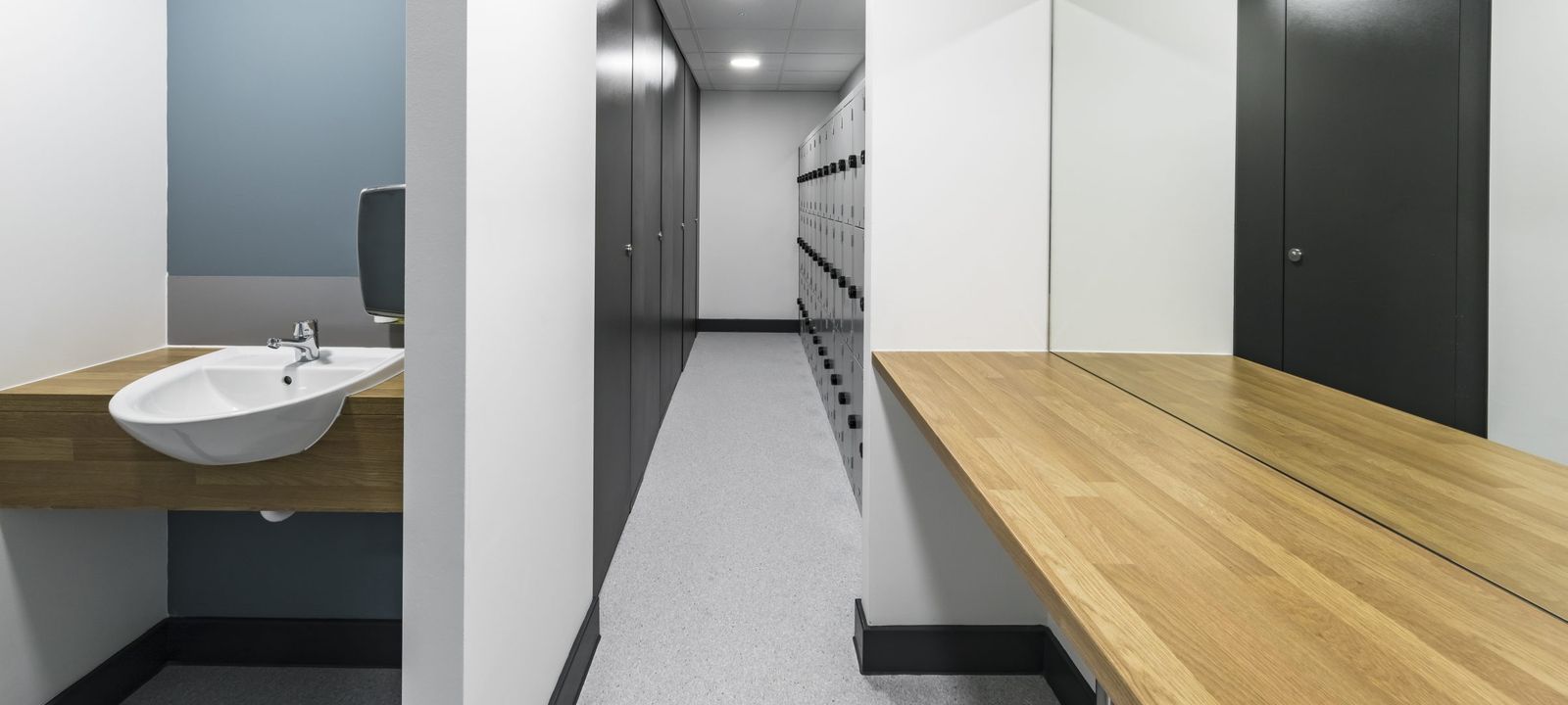 4-5 Lochside Way, Edinburgh - Image 1