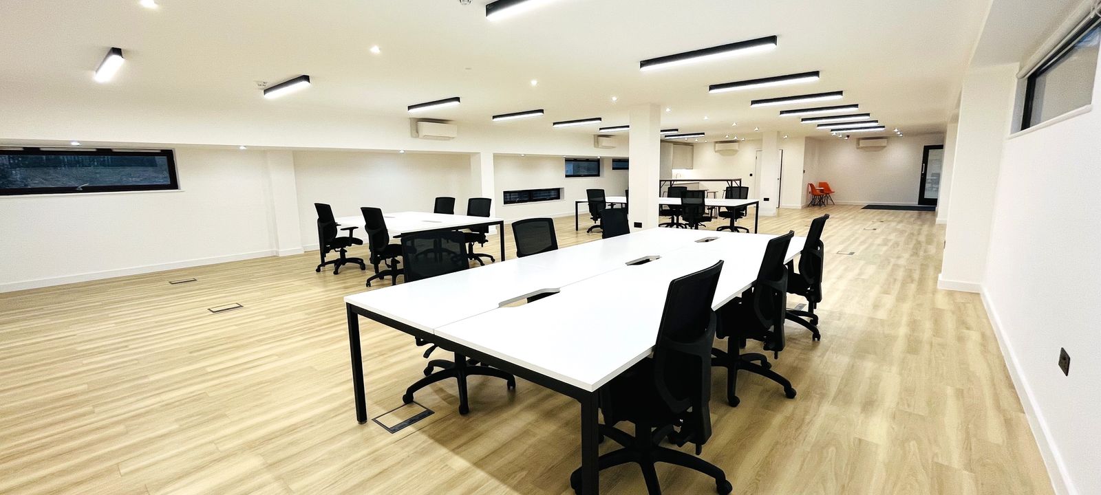 Addison Bridge Place, Kensington - Image 1