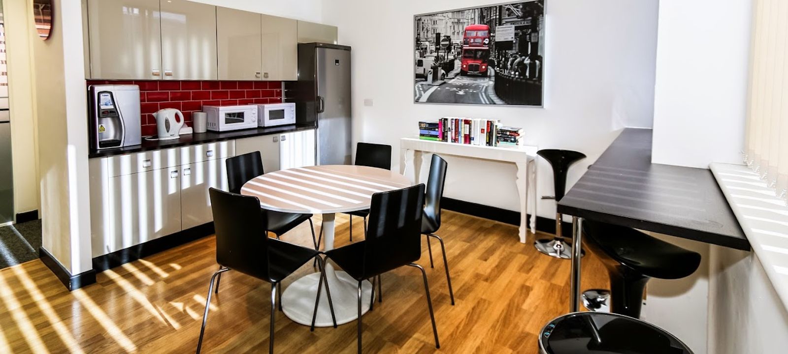 231 Vauxhall Bridge Road, London - Image 1