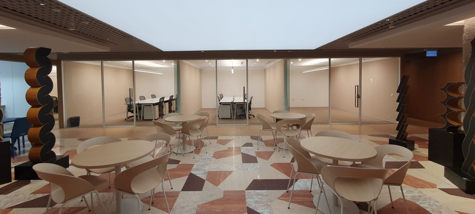 6 Battery Road, Singapore - Image 1