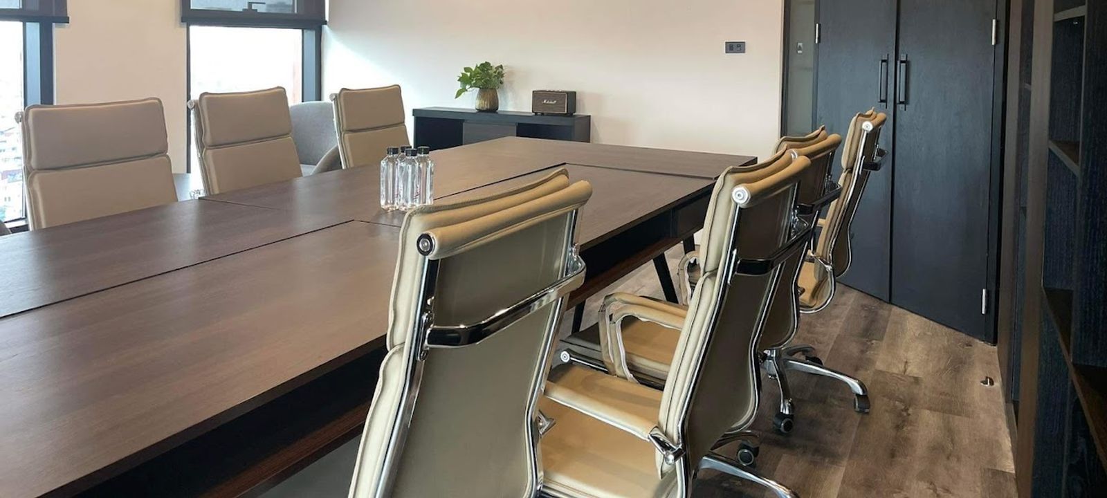 4 Ton That Tung, Kim Lien - Image 1