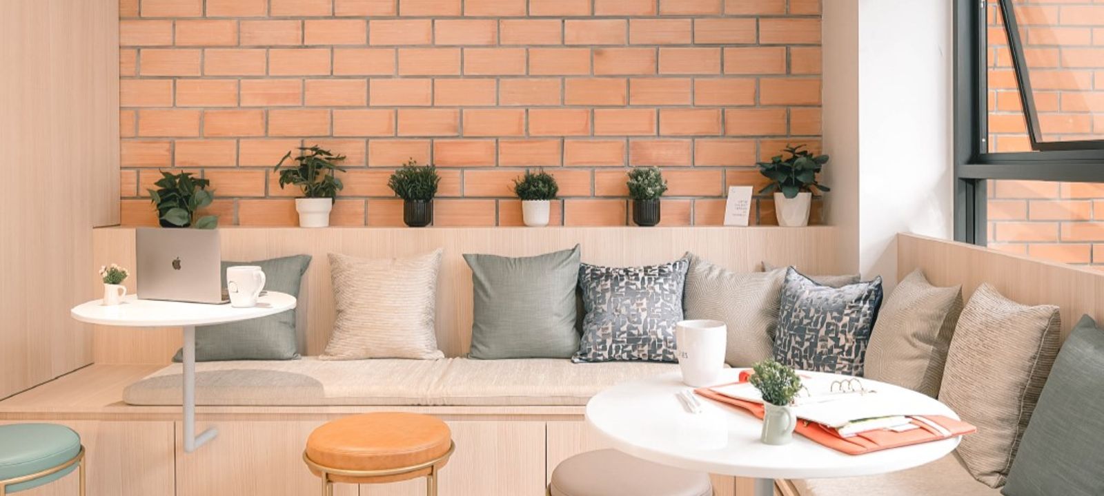 81 Sukhumvit 2, Klongtoei - Image 1