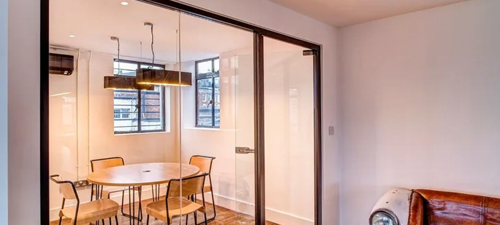 117 Waterloo Road, Greater London - Image 1