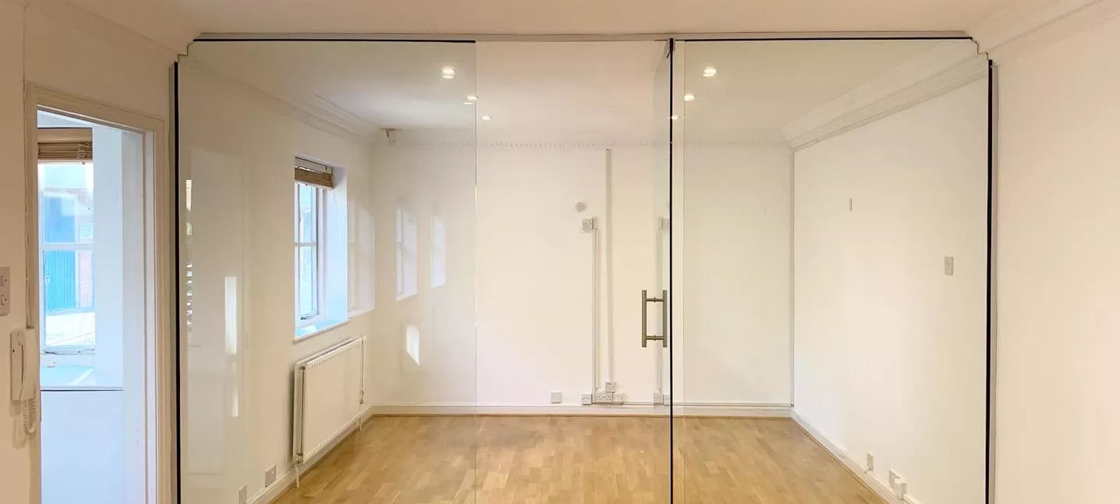 79a Grapes House Esher High Street, Esher - Image 1