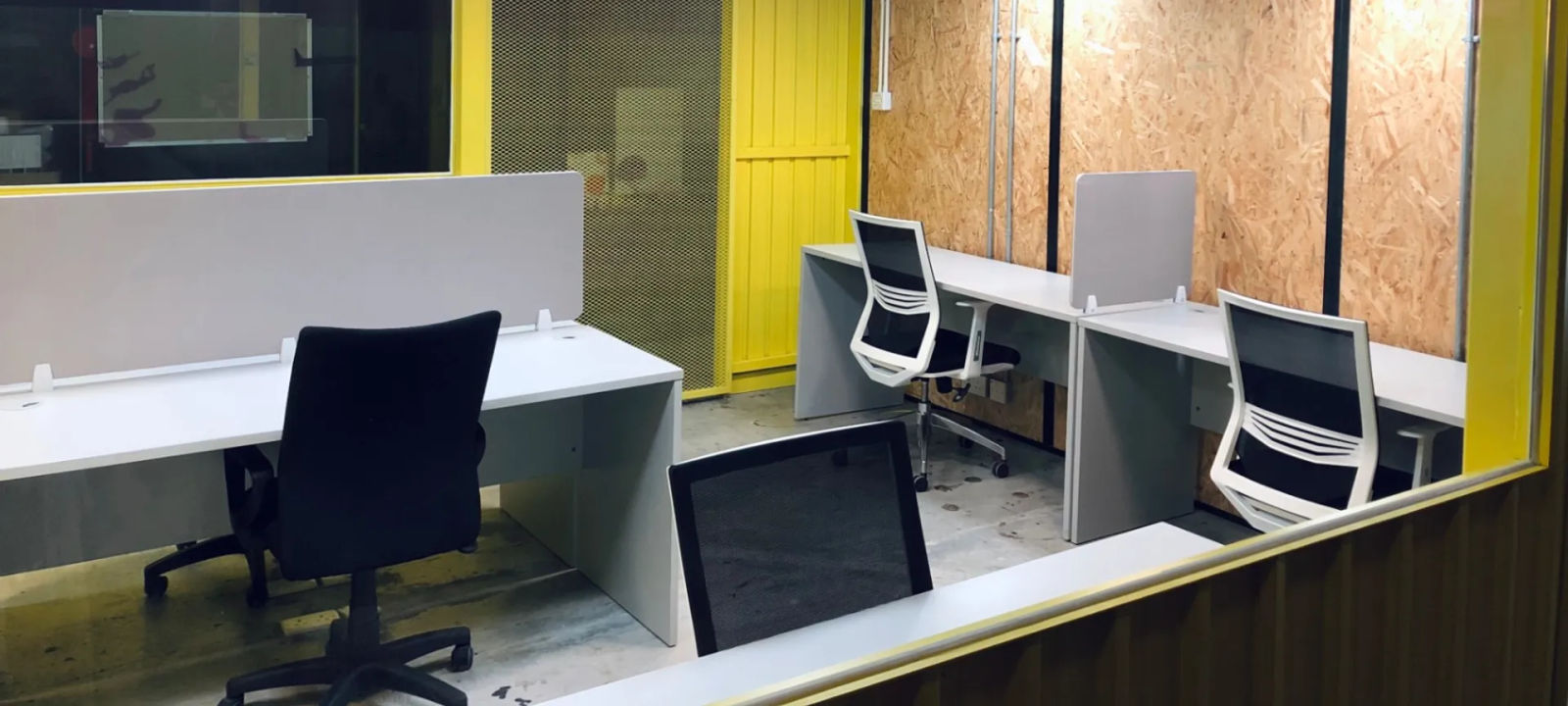 Castle Peak Road, Hong Kong - Image 1