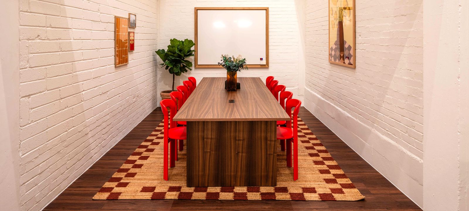 31/34 Alfred Place, Greater London - Image 1