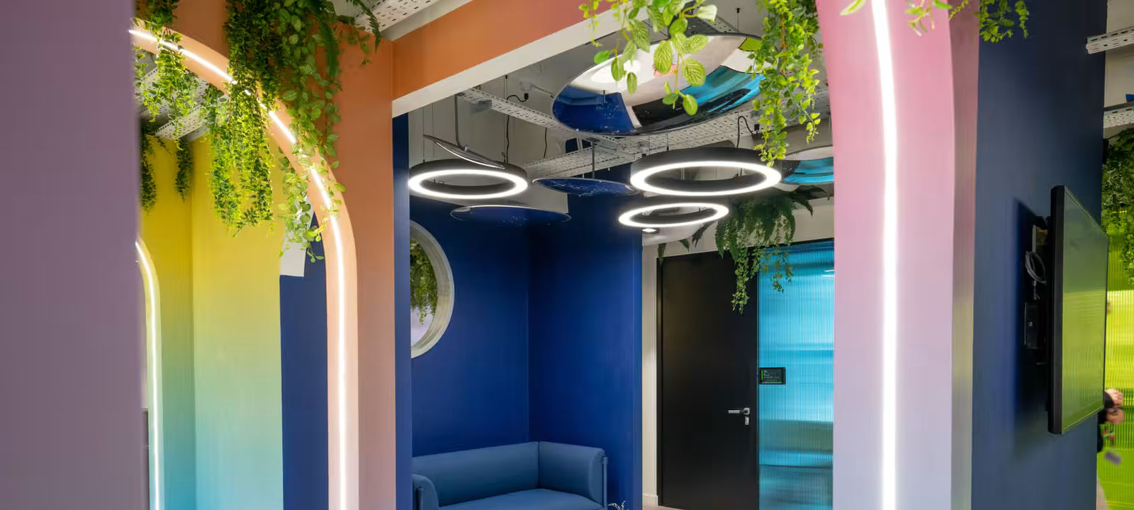 213 Oxford Street, Greater London - Image 1