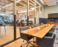 75 Person Serviced Office