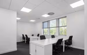 1 Person Coworking Desk