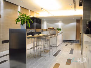 10 Person Private Office