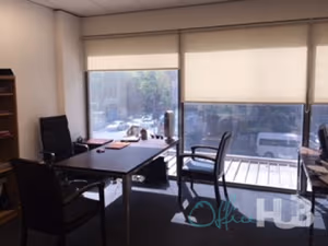 3 Person Shared Office