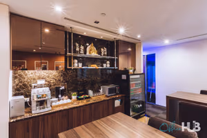 9 Person Private Office