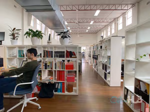 1 Person Shared Office