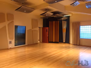 1 Person Private Office