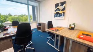 13 Person Private Office