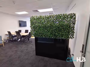 3 Person Shared Office