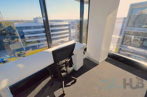 5 Person Private Office