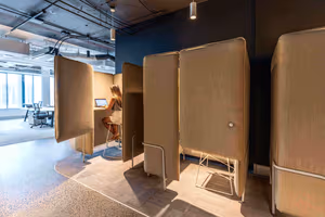 1 Person Coworking Desk