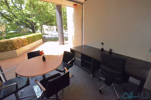 11 Person Coworking Desk