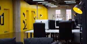 1 Person Coworking Desk