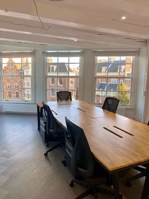 20 Person Private Office