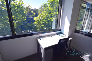 8 Person Private Office