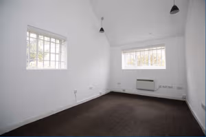 5 Person Coworking Desk