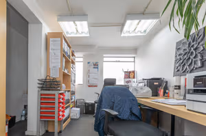 8 Person Private Office