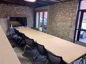 1 Person Private Office